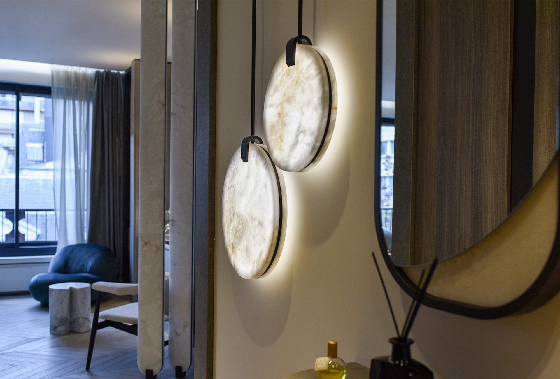 Soho Real Alabaster Disc Pendant Light, Pendant Lamp For Hallway, Staircase Pendant Light Luster Gaze