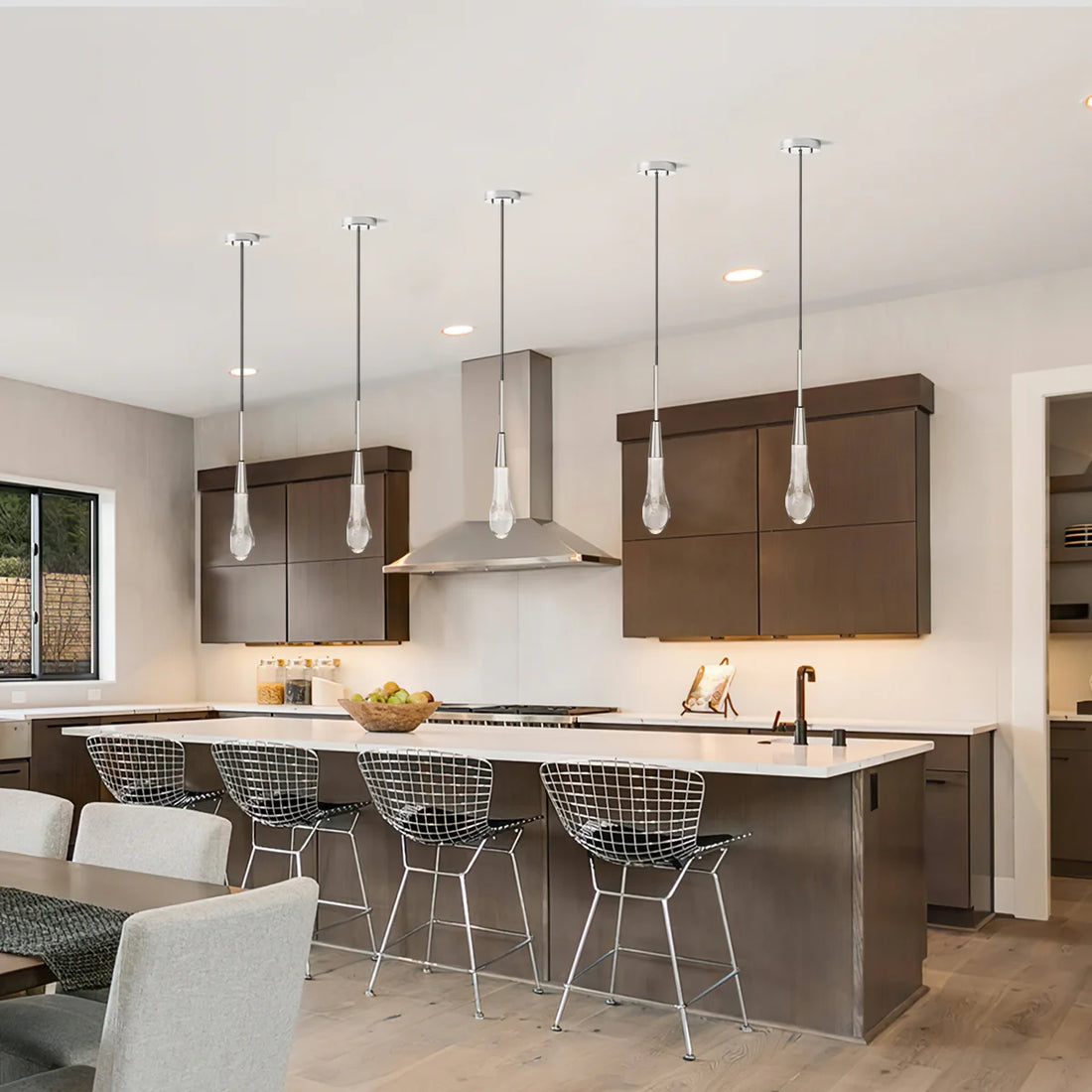 Solitairen Pendant Chandelier