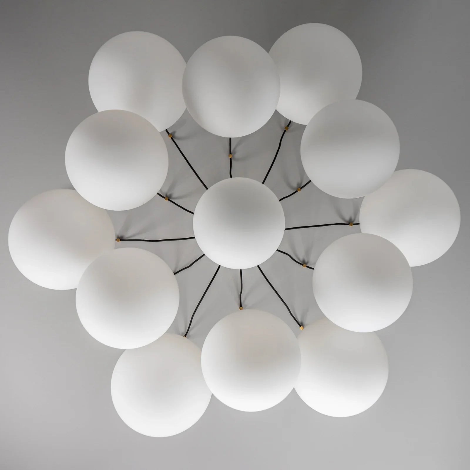 Terry Spider Alabaster Ball Chandelier, Luxurious Alabaster Chandelier Chandelier Luster Gaze