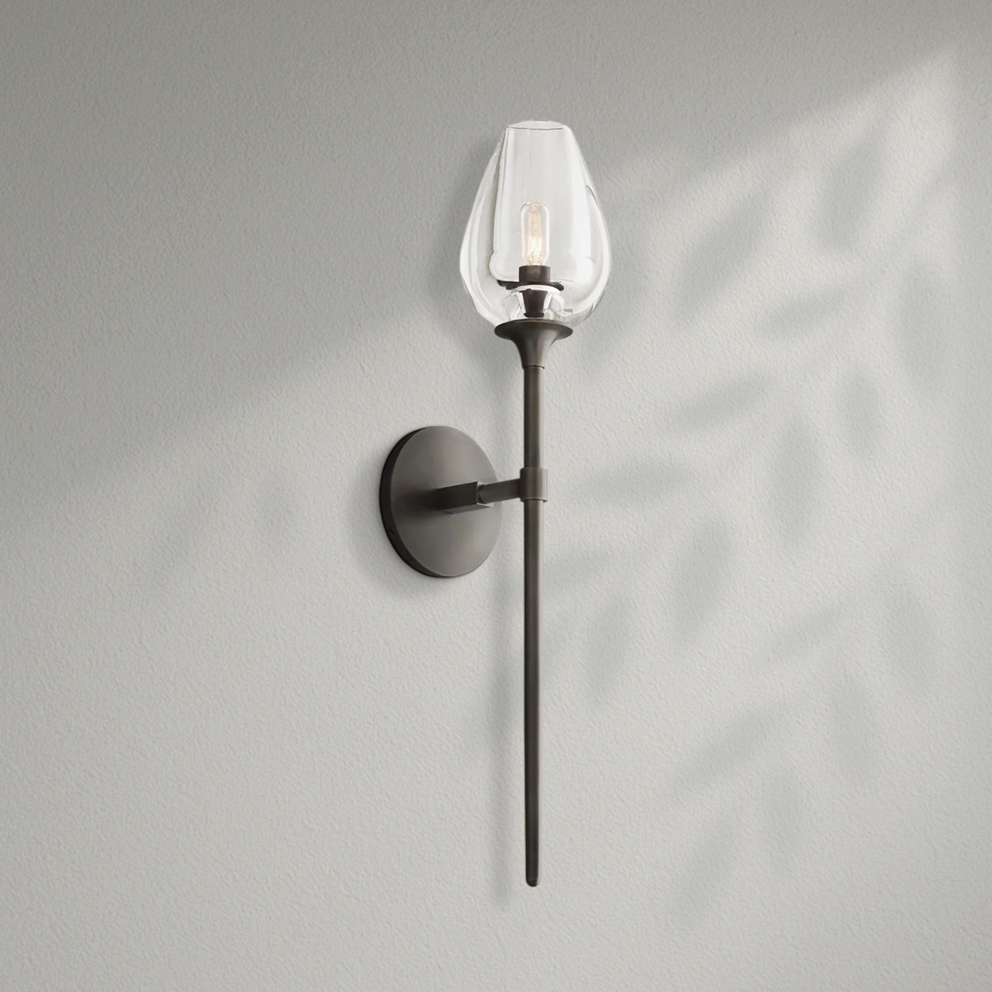 Tulips Grand Sconce