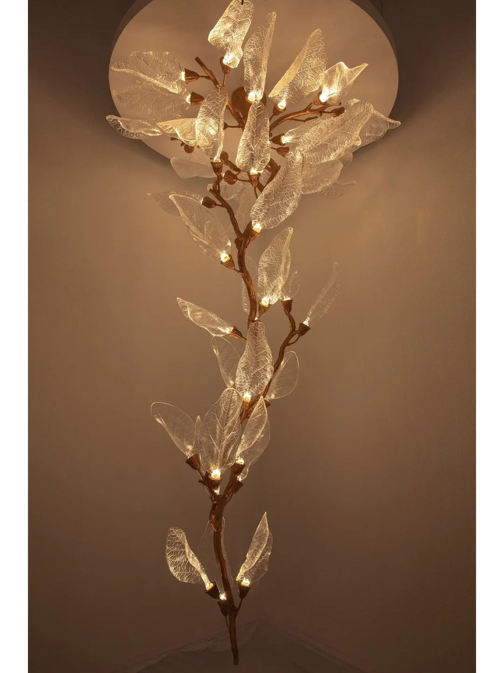 Creative Bionic Resin Leaves Chandelier