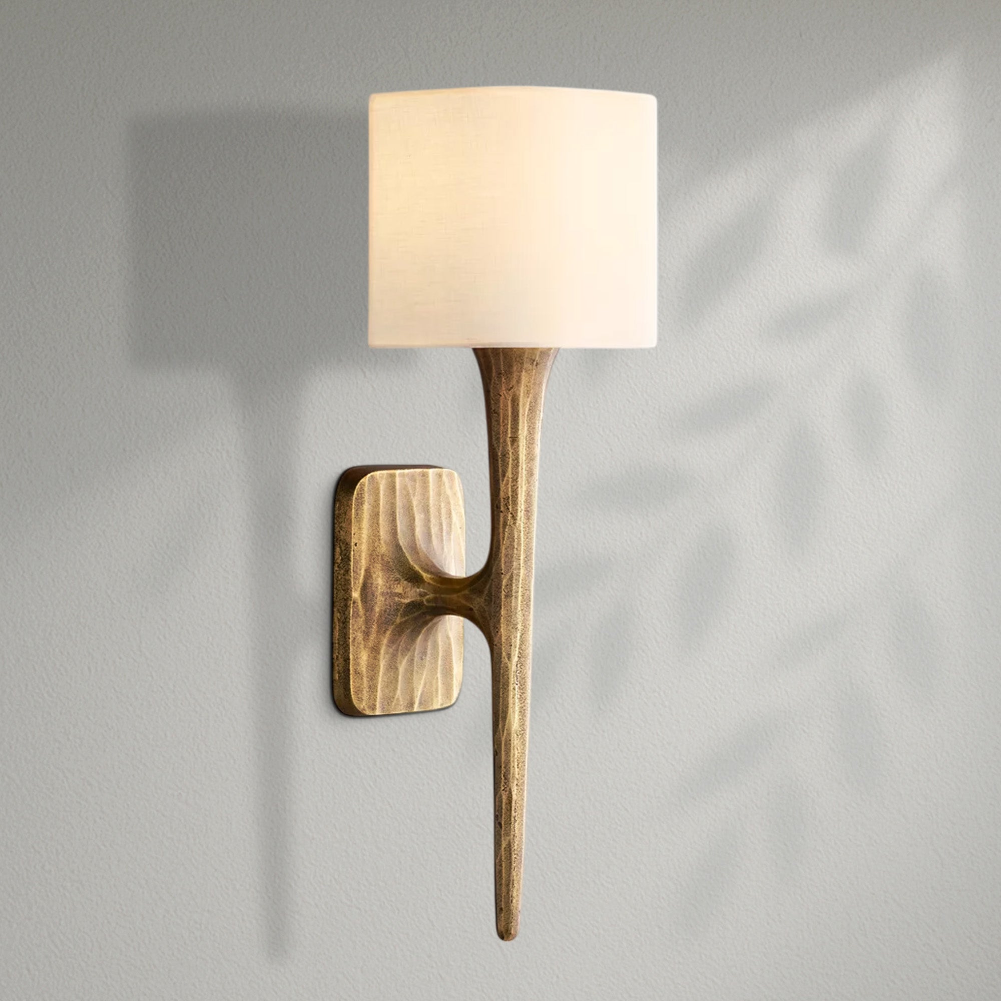Thaddeos Shaded Wall Sconce