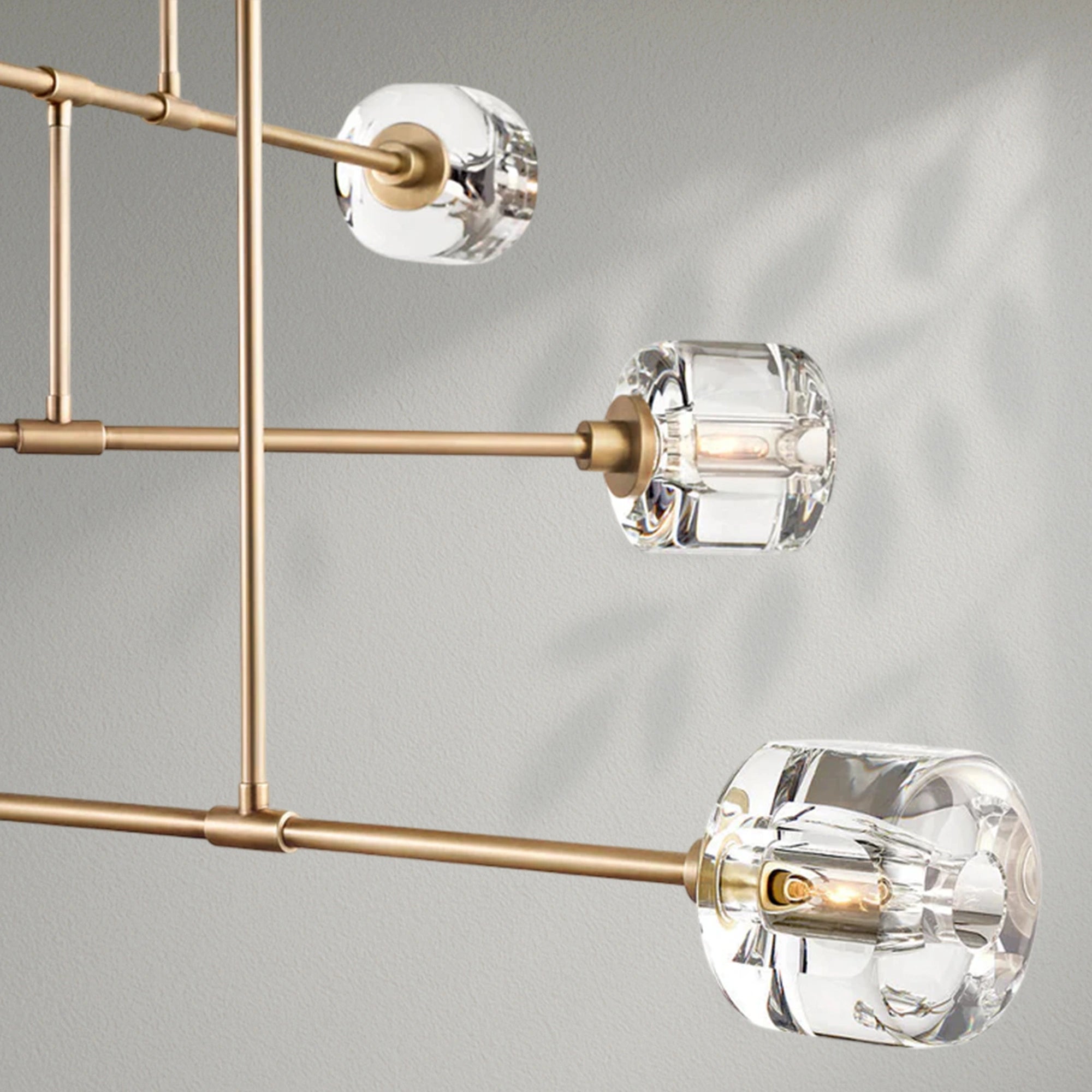 Demaket Mobile Round Chandelier