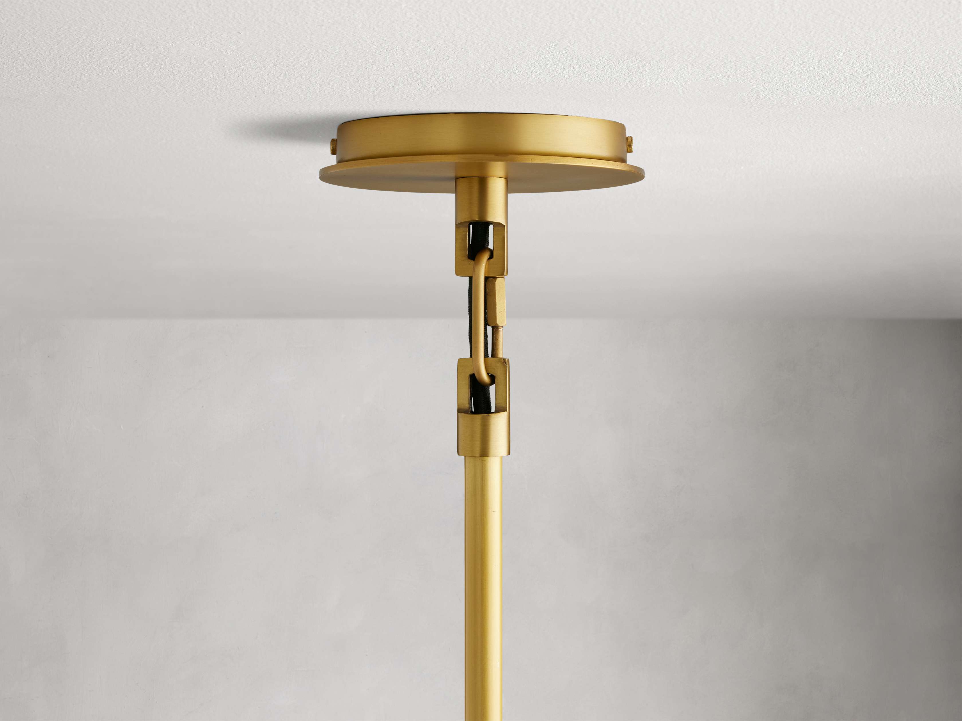 Luster Gaze Linden Pendant 22''D - Background Shot