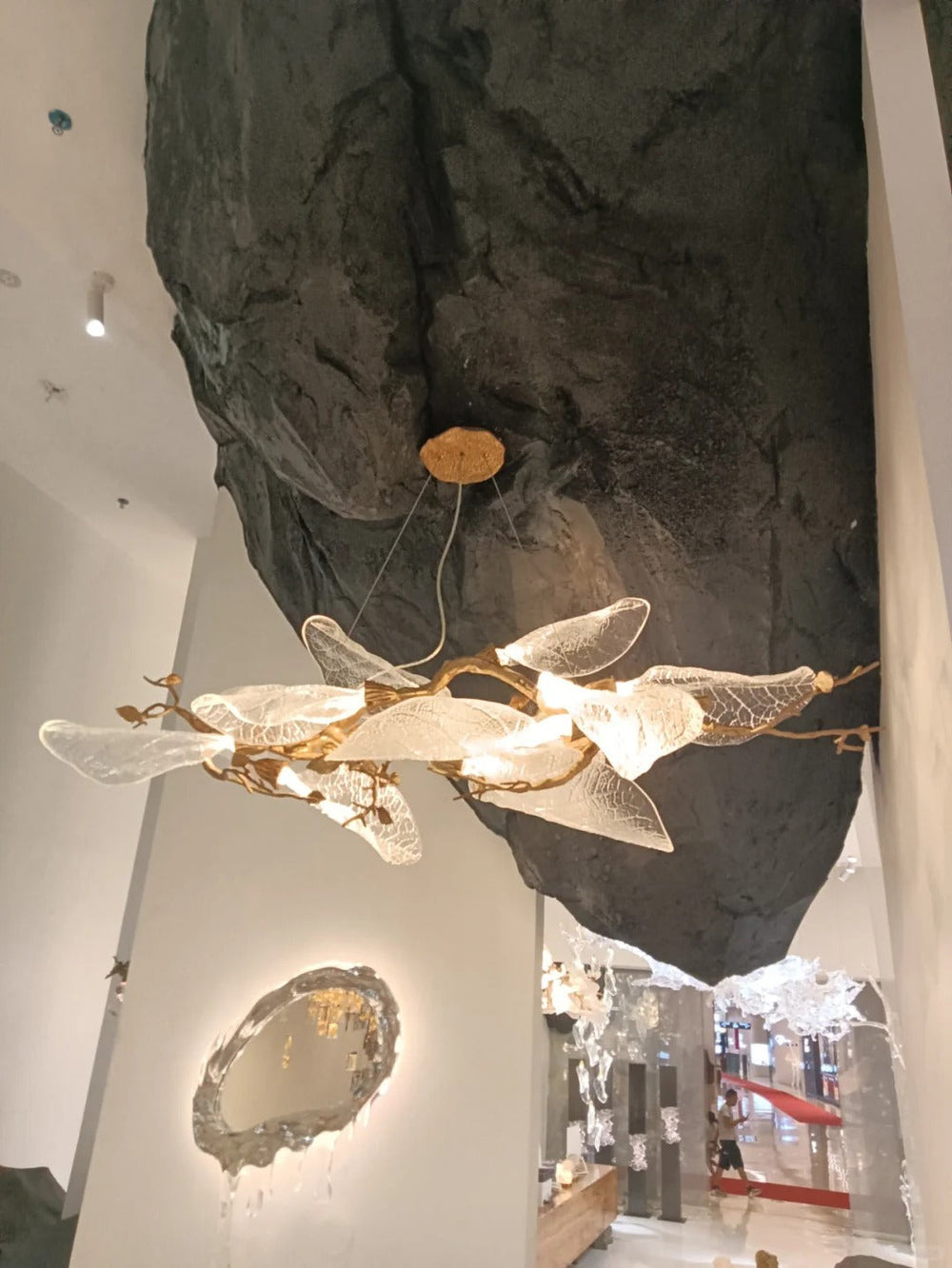 Creative Bionic Resin Leaves Chandelier