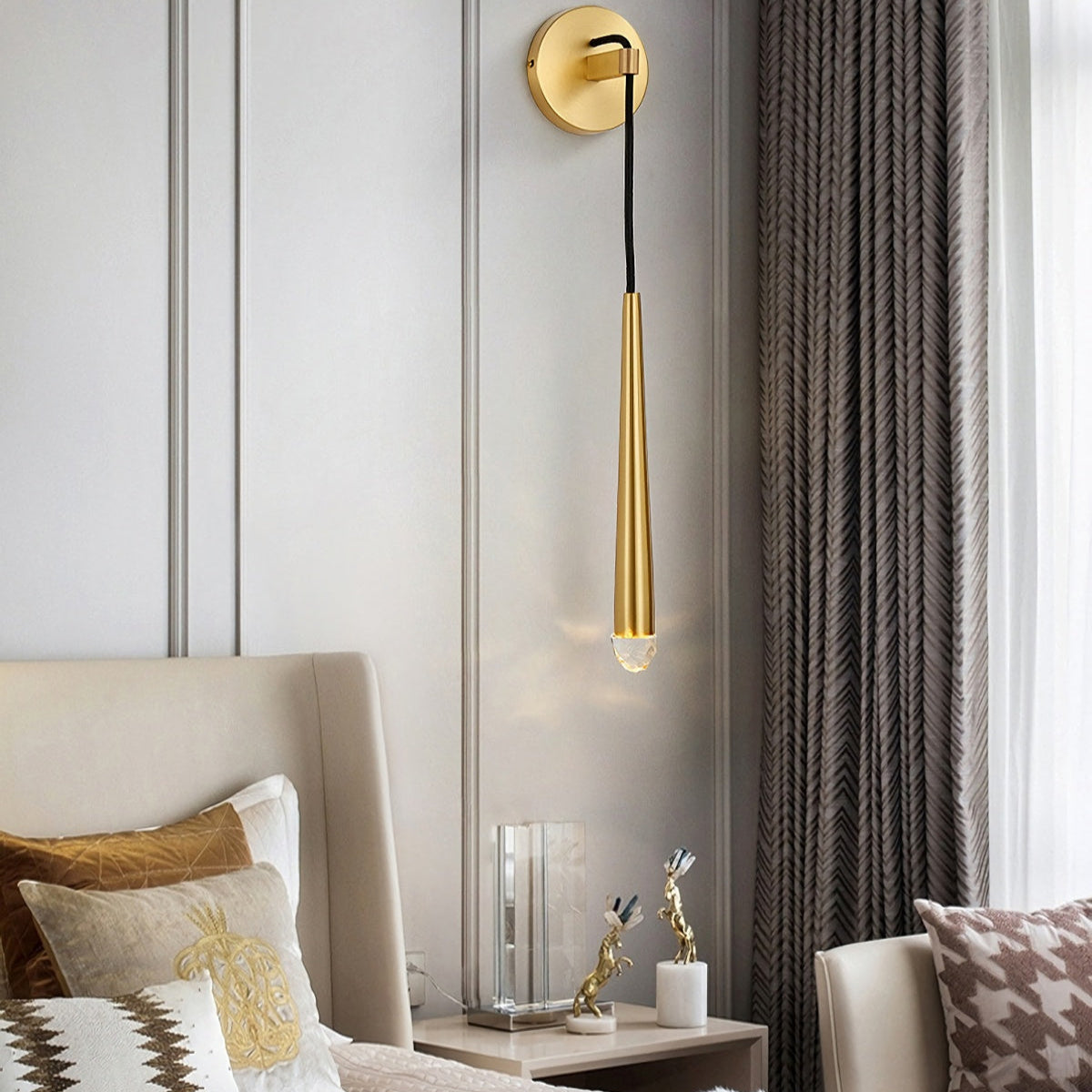 Aquitains Grand Sconce
