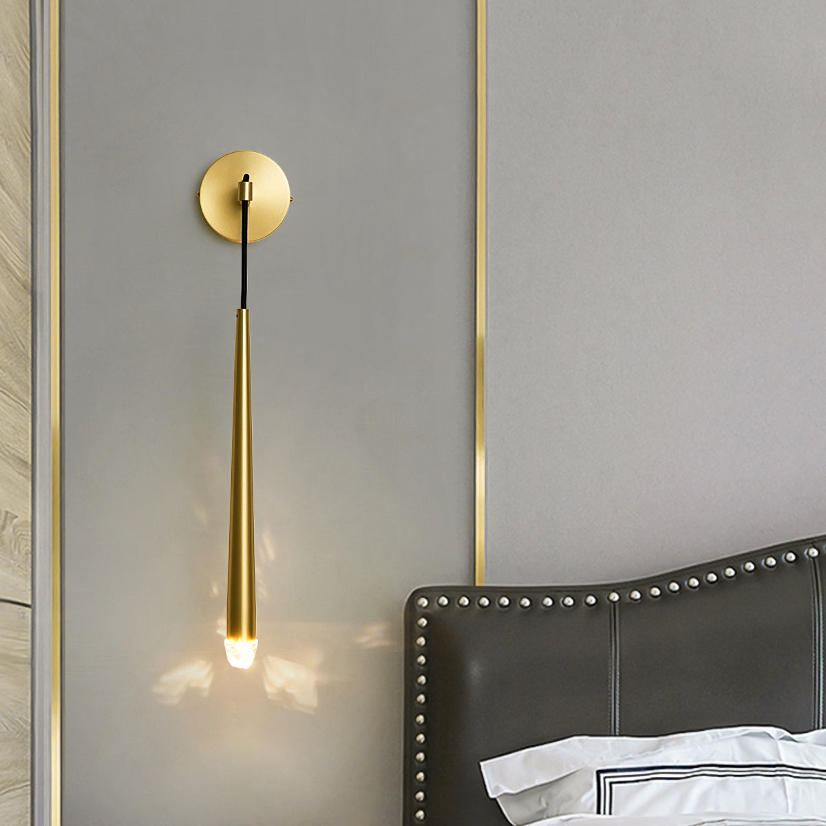 Aquitains Grand Sconce