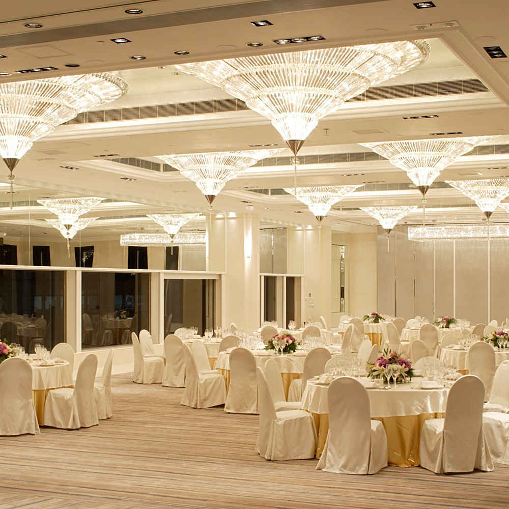Round flush mount crystal chandelier