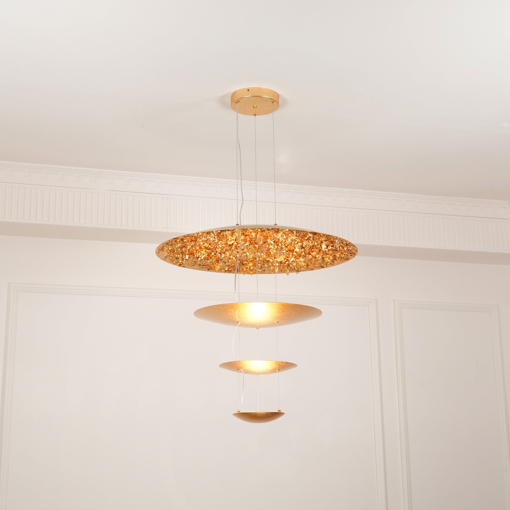 Machine Chandelier - Luster Gaze