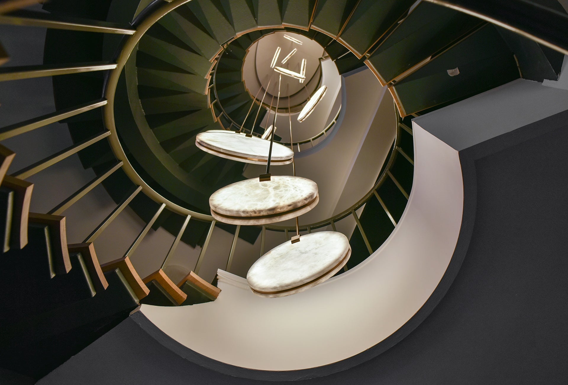 Soho Real Alabaster Disc Pendant Light, Pendant Lamp For Hallway, Staircase Pendant Light Luster Gaze   