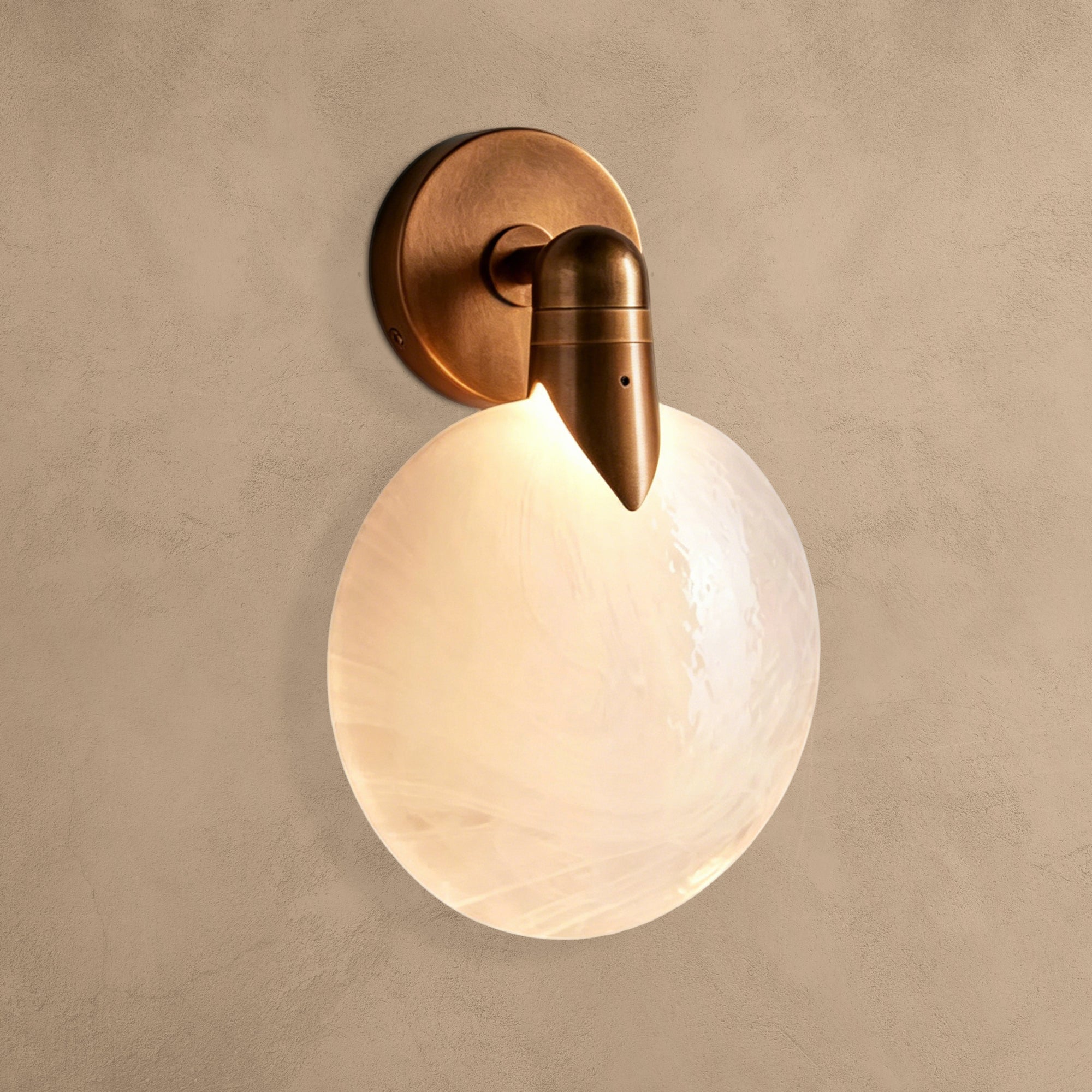 Lyla Sconce