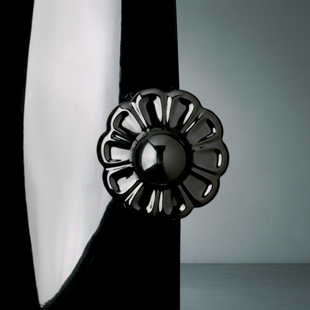Luster Gaze Embrace Radiance 6-Light Chandelier - Background Shot