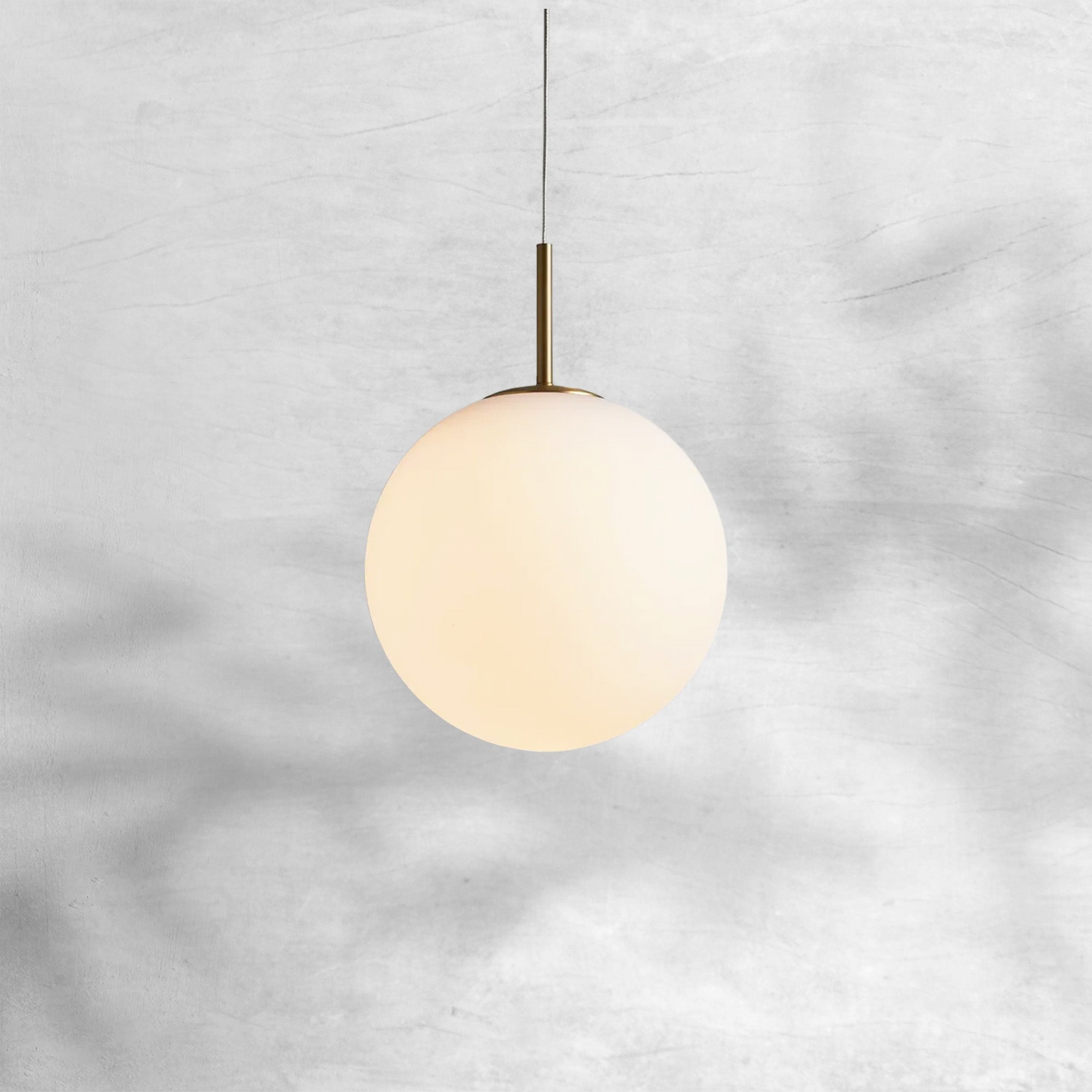 Luster Gaze Aura Sphere Single Pendant - Background Shot