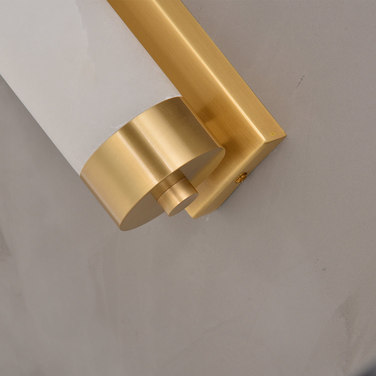 Cylindra Alabaster Brass Wall Light