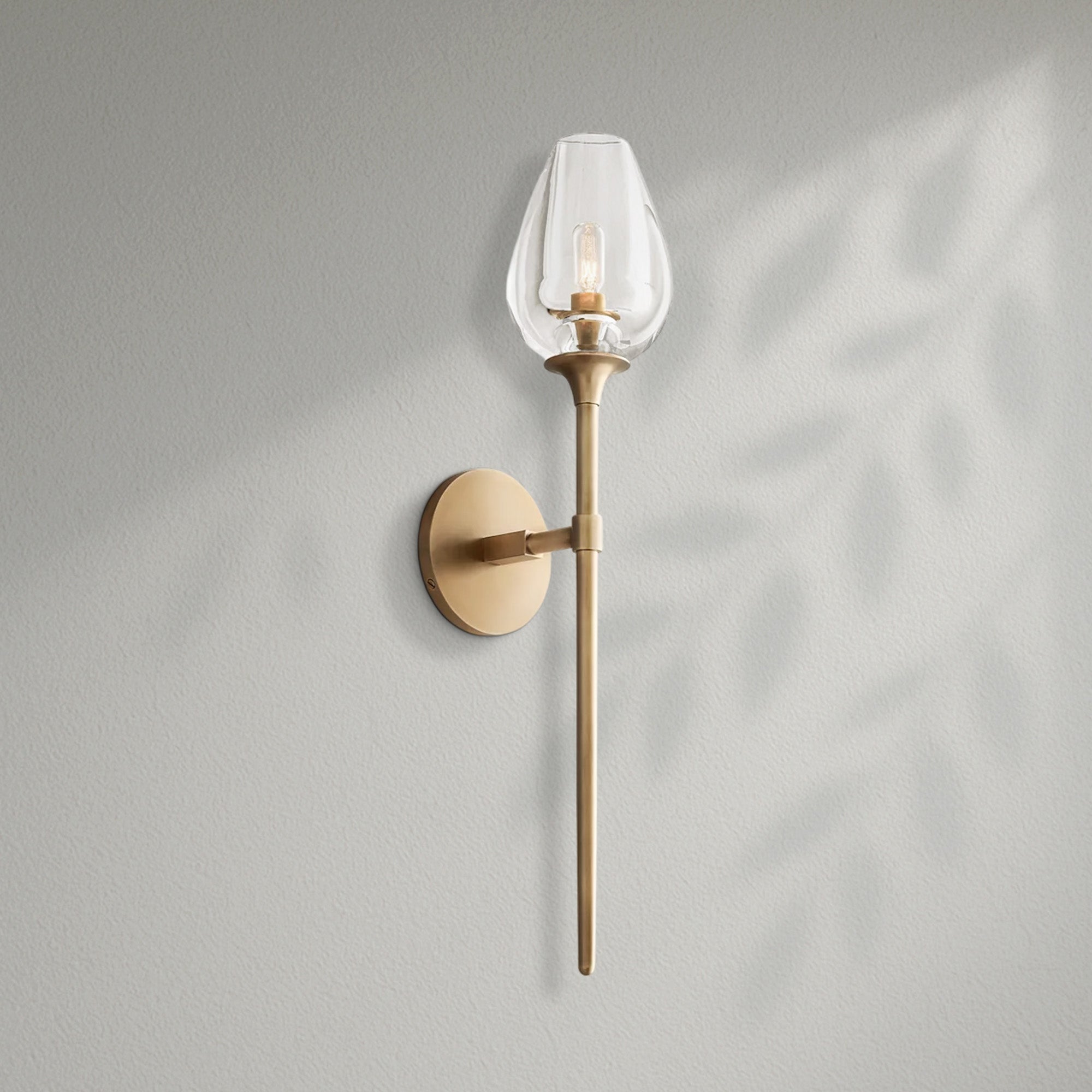 Tulips Grand Sconce