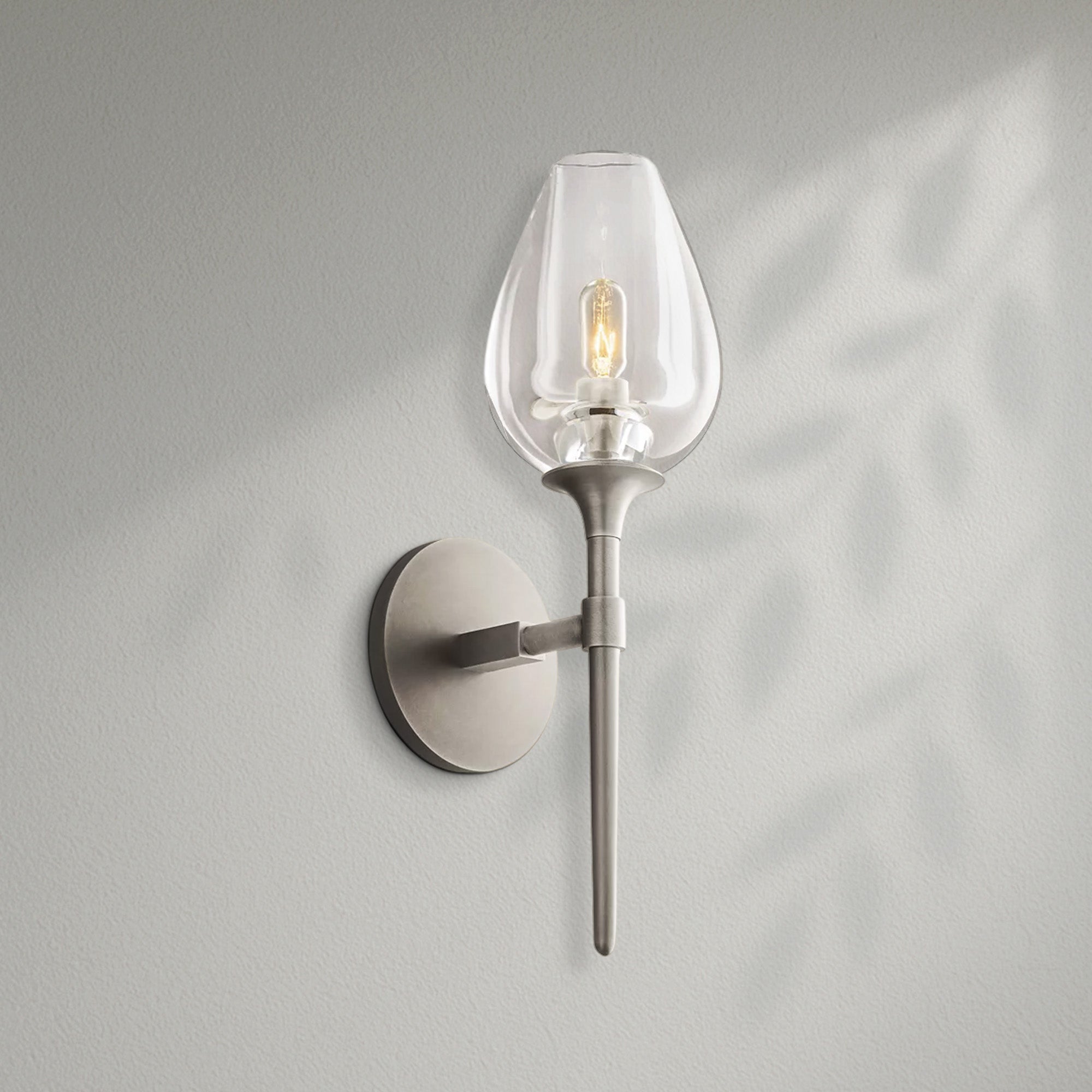Tulips Single Sconce