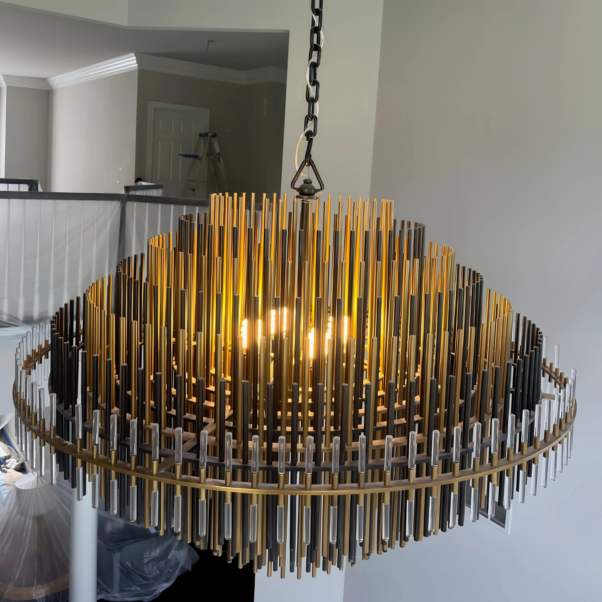 Emilo Sculpture Round Chandelier