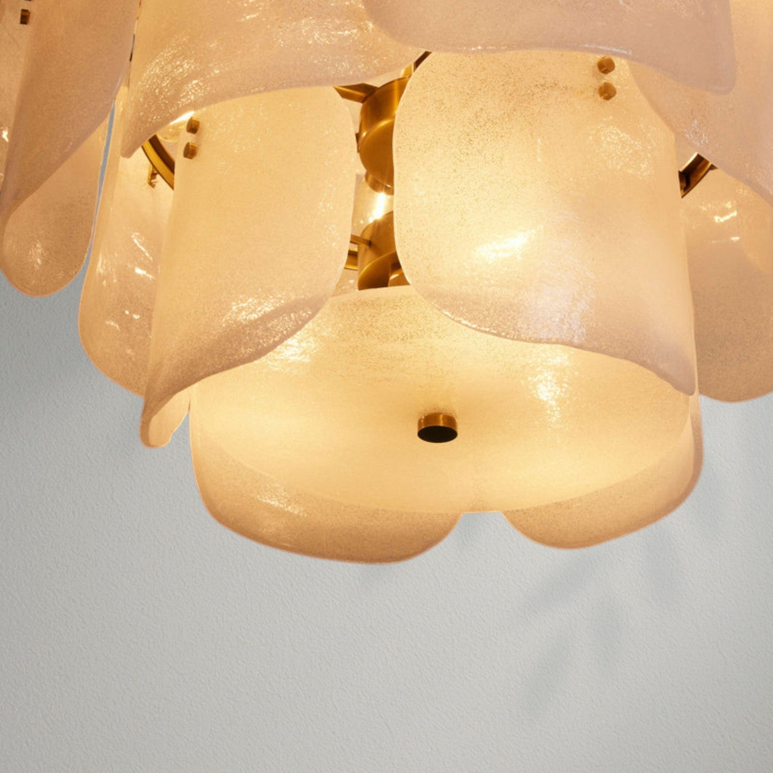Plaire Round Chandelier
