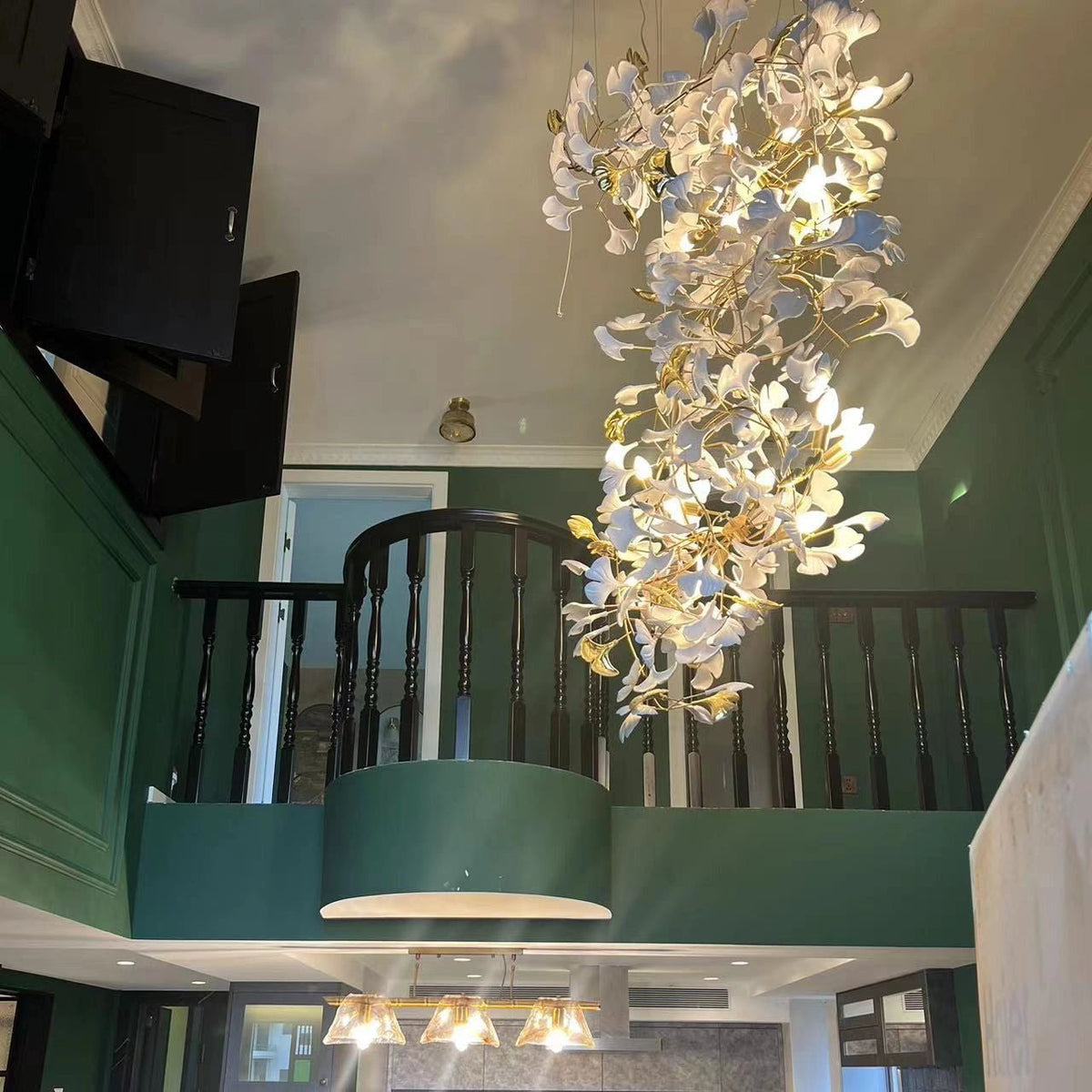 Artistic Tree Branch Pendant Light with Ceramic Ginkgo Leaves for High Ceilings in Hotel or Home - Luster Gaze