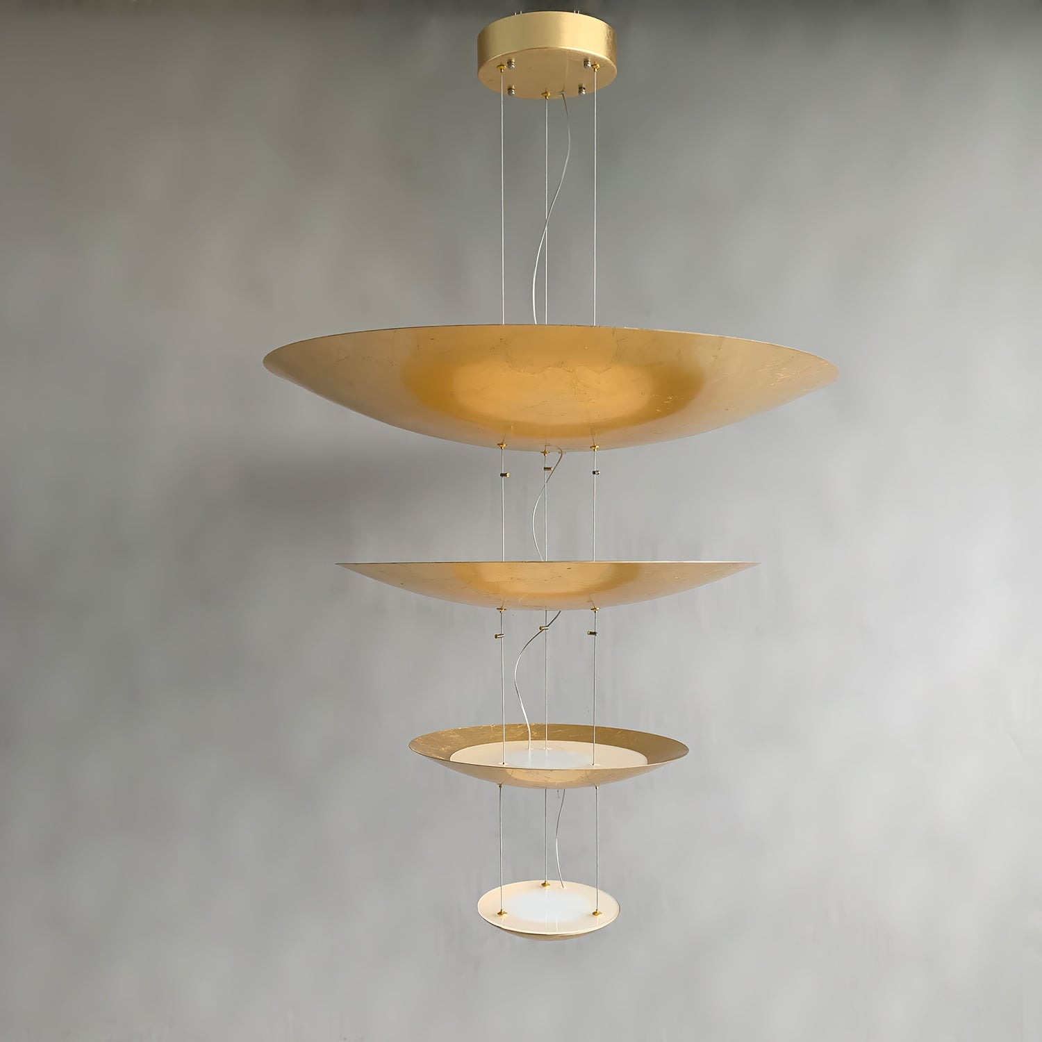 Machine Chandelier - Luster Gaze