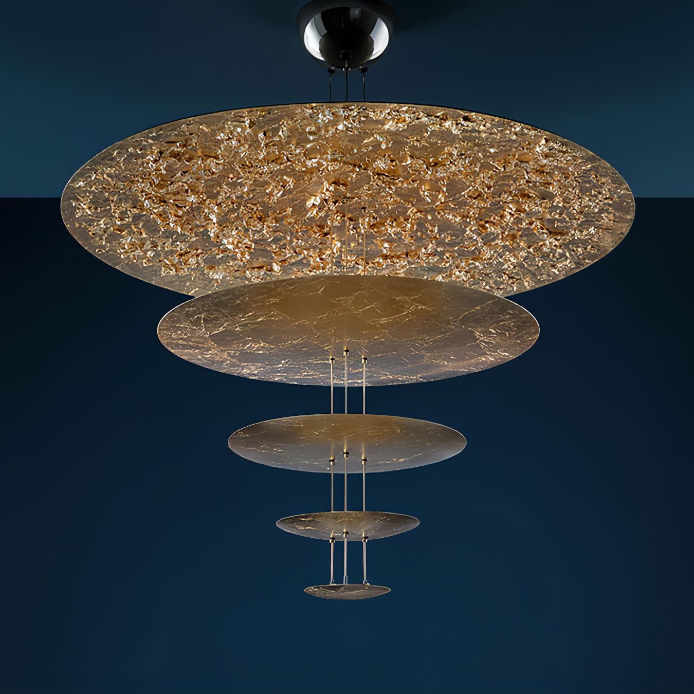 Machine Chandelier - Luster Gaze