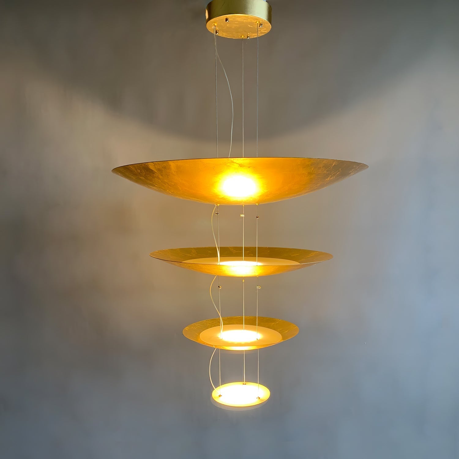 Machine Chandelier - Luster Gaze