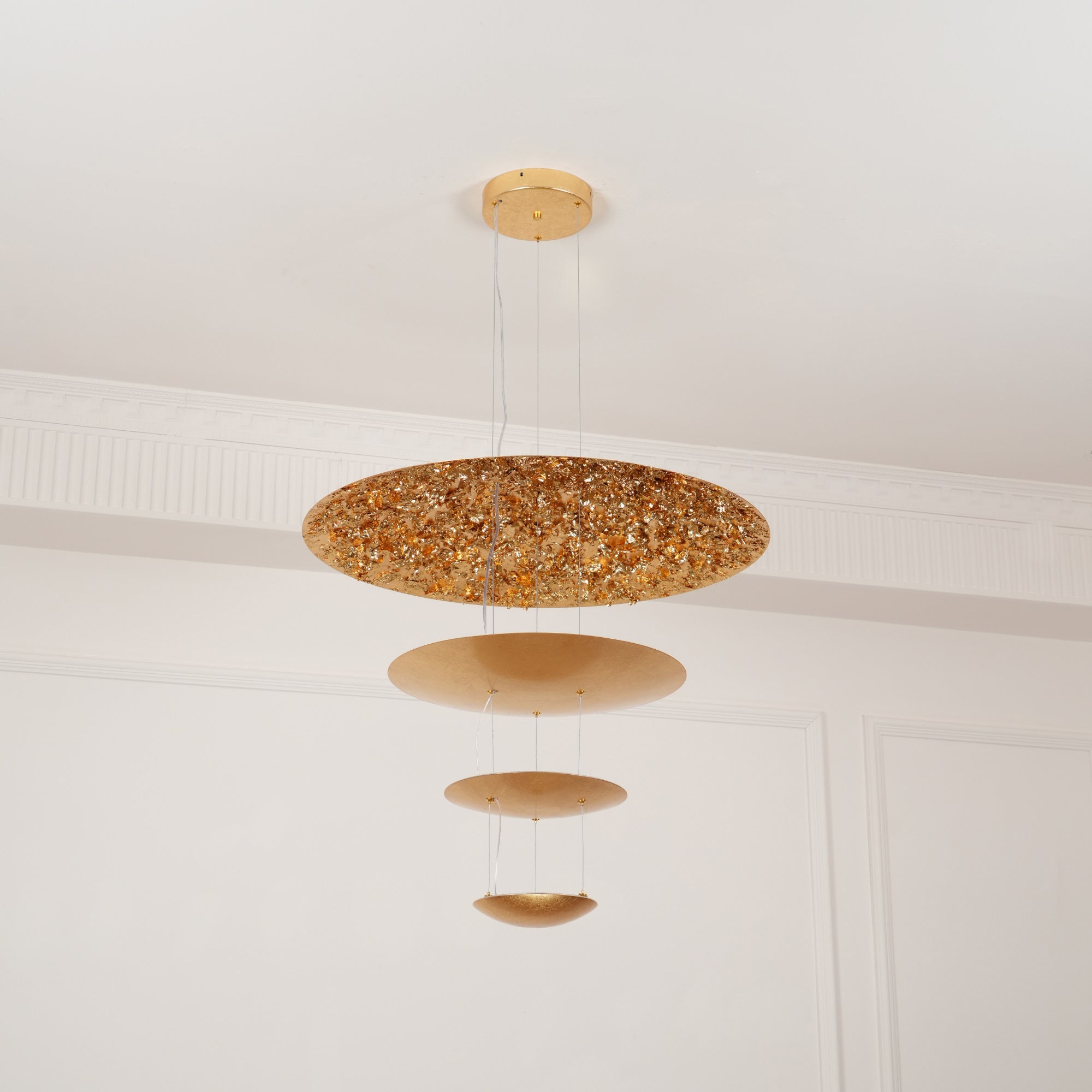 Machine Chandelier - Luster Gaze